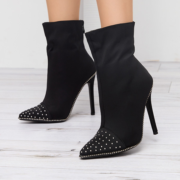 OUTLET Black boots on a high heel decorated with jets Scirrle - Footwear