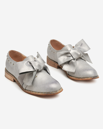 OUTLET Women's silver shoes with an Entera bow - Footwear
