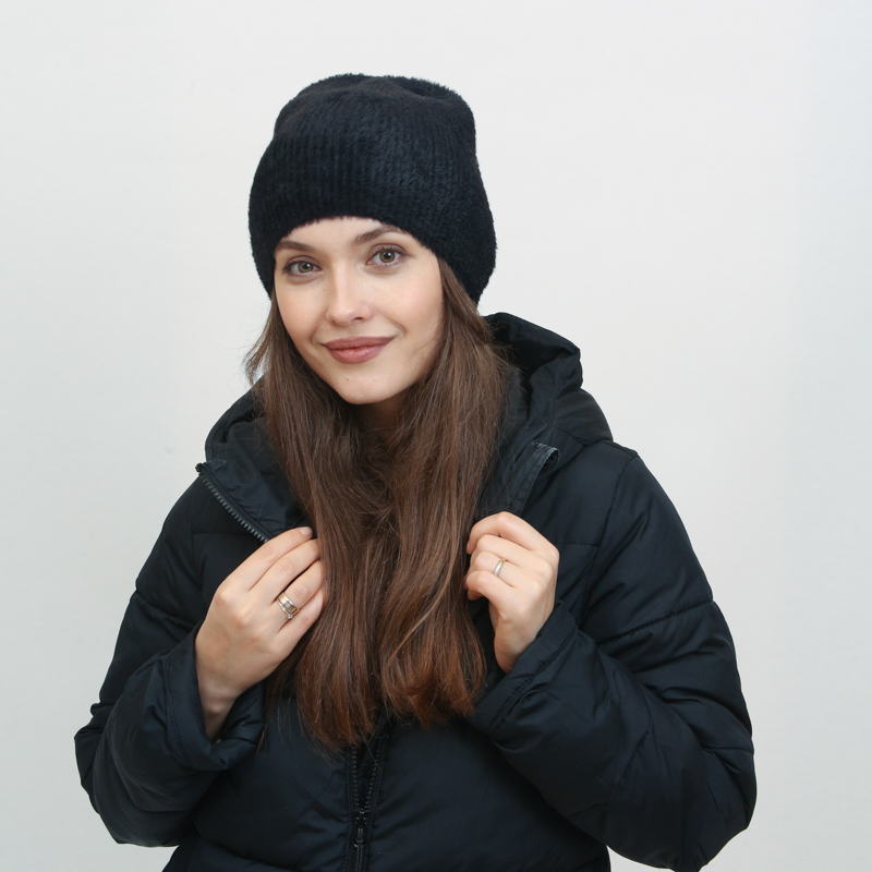 Women's black fur cap - Accessories
