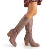 Light brown women's boots on the Moddergat post - Footwear
