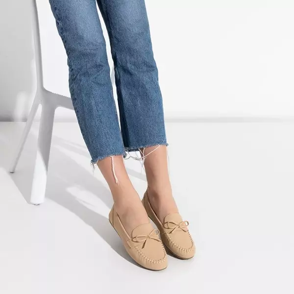 OUTLET Women's beige moccasins with a Letisa bow - Footwear