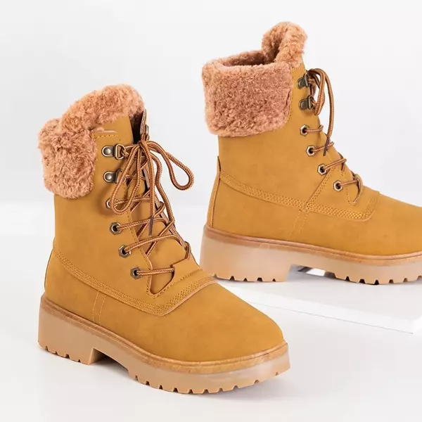 OUTLET Women's camel-colored insulated boots - Footwear