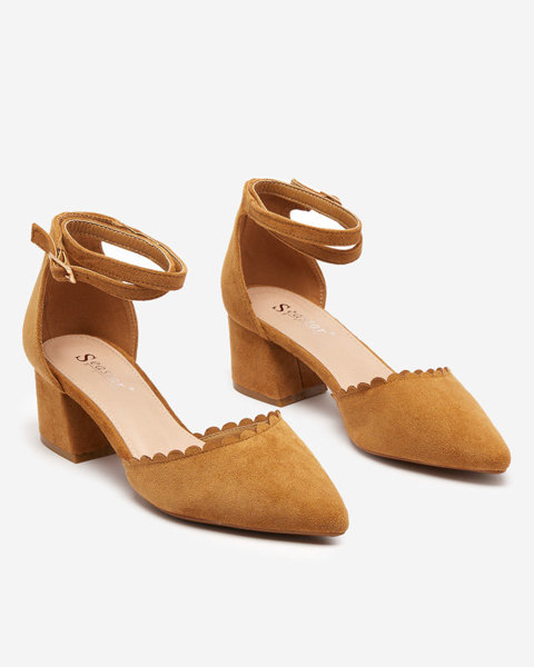 OUTLET Women's eco-suede camel sandals on the Ametis post - Footwear