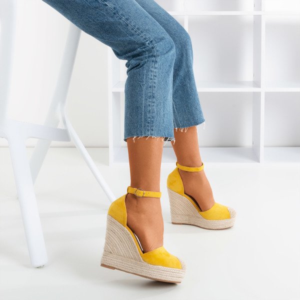 OUTLET Yellow espadrilles on an espadrille by Miguelita - Footwear