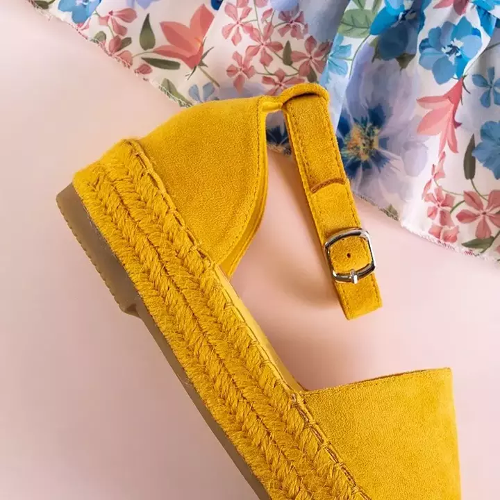 OUTLET Yellow women's platform sandals Sitra - Footwear