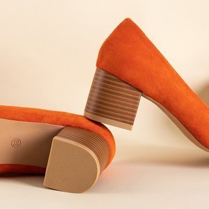Orange women's pumps on the Santi post - Footwear